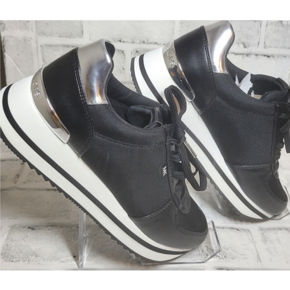 Michael Kors Black Monique Platform Sneakers Canvas Trainer Shoes Size 8.5M New - Picture 5 of 8